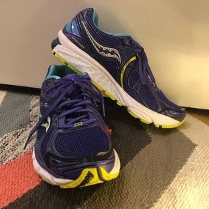 Saucony “Hurricane” Tennis Shoe